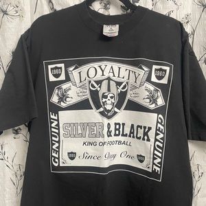 Black Raiders Football T-Shirt Men’s size XL! 🏈☠️